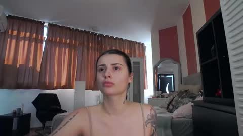 Snapshot of venusinylons chatting on 11/03/25, 11:33 venusinylons online show from 11/03/25, 11:33