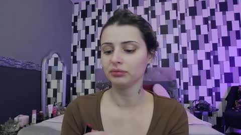 venusinylons online show from 11/30/25, 10:30