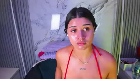 Snapshot of venusowen_ chatting on 05/05/26, 02:03 Venusowen online show from 05/05/26, 02:03