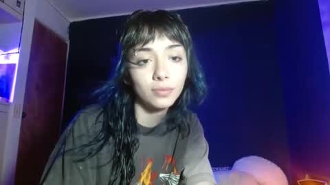 Snapshot of venuss6666 chatting on 12/30/24, 02:42 Venus online show from 12/30/24, 02:42