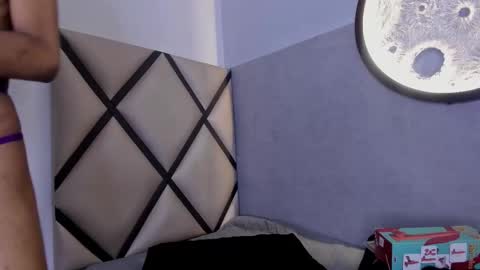 Snapshot of venuss_03 chatting on 02/05/26, 03:33 venuss_03 online show from 02/05/26, 03:33