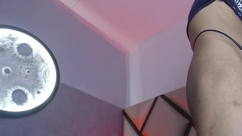Snapshot of venuss_03 chatting on 04/26/26, 03:37 venuss_03 online show from 04/26/26, 03:37