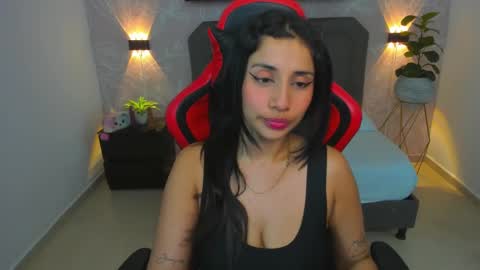 Nice to greet you my name is Vanessa  online show from 01/09/25, 12:52