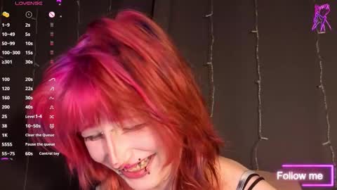 Snapshot of veolatownson chatting on 02/15/26, 08:05 Erica online show from 02/15/26, 08:05