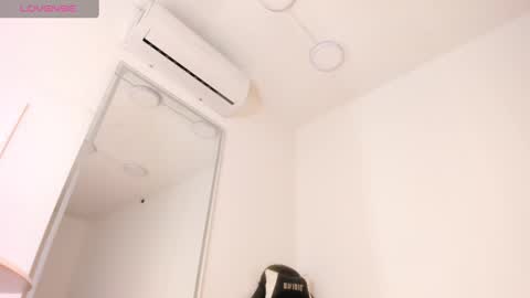 vera online show from 11/12/25, 11:10