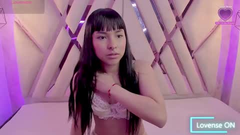 Snapshot of verabest chatting on 02/26/25, 05:39 Domelipa online show from 02/26/25, 05:39