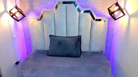 Snapshot of verabest chatting on 12/14/25, 12:21 Domelipa online show from 12/14/25, 12:21