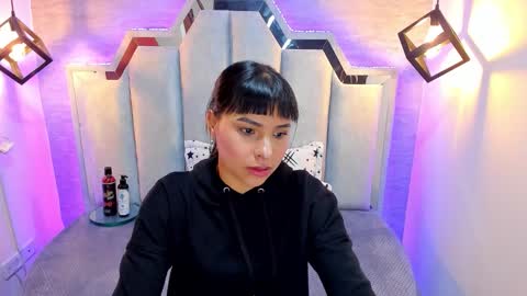 Snapshot of verabest chatting on 01/06/26, 11:47 Domelipa online show from 01/06/26, 11:47