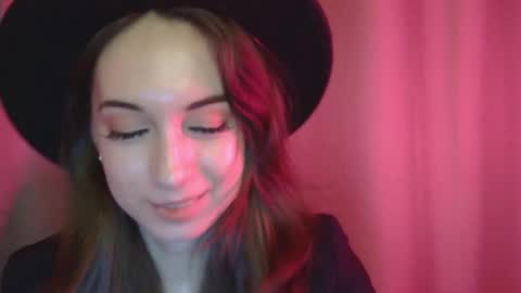 Una online show from 11/05/25, 01:33