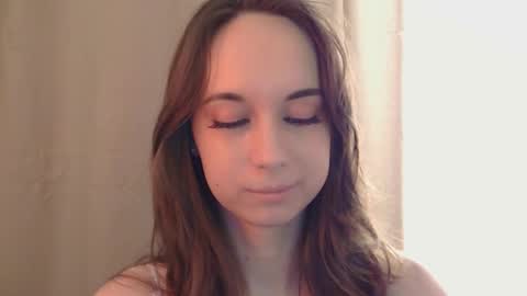 Una online show from 02/15/26, 11:30