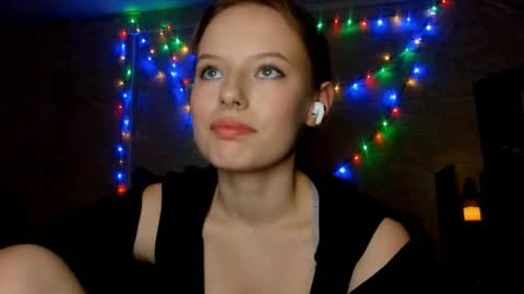 Snapshot of verlinehartwell chatting on 01/09/26, 02:42 Michelle online show from 01/09/26, 02:42