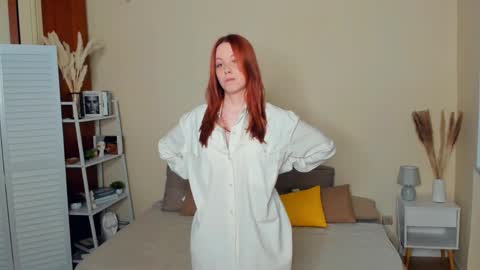Delora online show from 05/15/26, 07:43