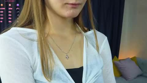 Snapshot of vernitashinsky chatting on 11/08/25, 02:01 Olivia online show from 11/08/25, 02:01