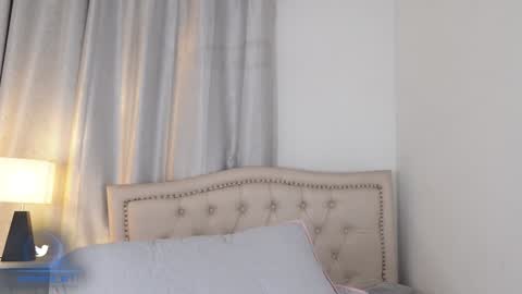 vero_cam online show from 12/16/24, 03:08