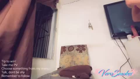 Snapshot of veroalva chatting on 06/24/26, 03:05 Vero Alva online show from 06/24/26, 03:05