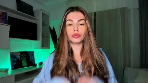 Lolitalolz online show from 01/15/25, 07:12