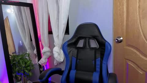 veronica_118 online show from 04/08/26, 02:00