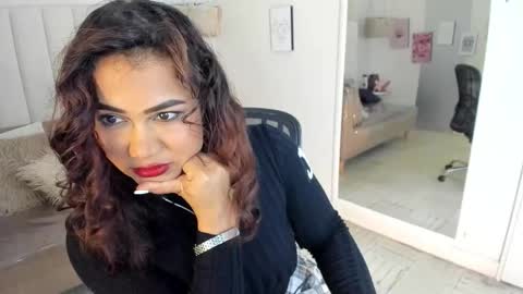 Snapshot of veronica_b07 chatting on 05/15/26, 02:57 Veronica3 online show from 05/15/26, 02:57