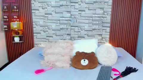 Veronica online show from 03/07/26, 11:13