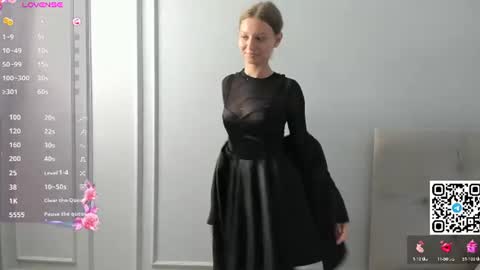 Snapshot of veronica_burns chatting on 07/30/26, 11:42 Anny online show from 07/30/26, 11:42