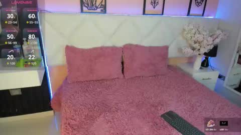 veronica_hill_ online show from 09/12/25, 03:39