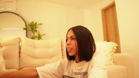 Veronica online show from 12/22/24, 11:54