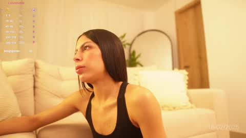 Veronica online show from 02/16/25, 11:05