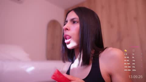 Veronica online show from 09/13/25, 01:11