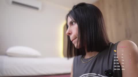 Veronica online show from 11/23/25, 03:34