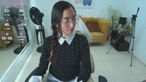Snapshot of veronica_miiller chatting on 05/18/26, 07:20 veronica online show from 05/18/26, 07:20