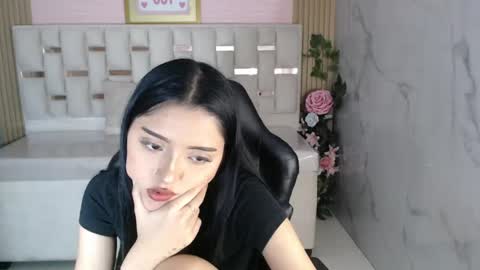 veronicaa_s online show from 04/16/26, 08:31