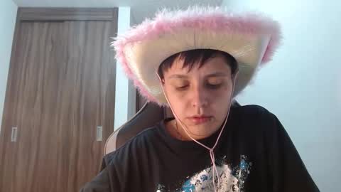 Veronica Clark online show from 11/21/25, 04:00