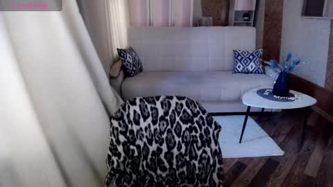Snapshot of veronicagilbert chatting on 02/01/25, 11:32 Helen online show from 02/01/25, 11:32