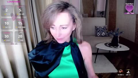 Snapshot of veronicagilbert chatting on 02/02/25, 05:53 Helen online show from 02/02/25, 05:53