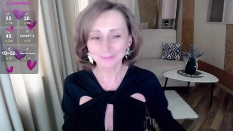 Snapshot of veronicagilbert chatting on 02/11/25, 05:05 Helen online show from 02/11/25, 05:05