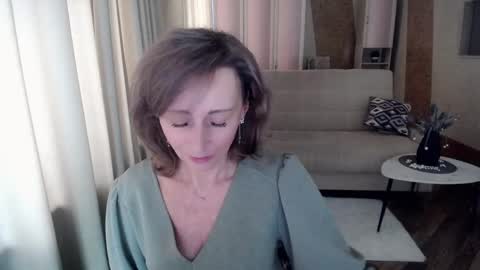 Snapshot of veronicagilbert chatting on 02/19/25, 04:55 Helen online show from 02/19/25, 04:55