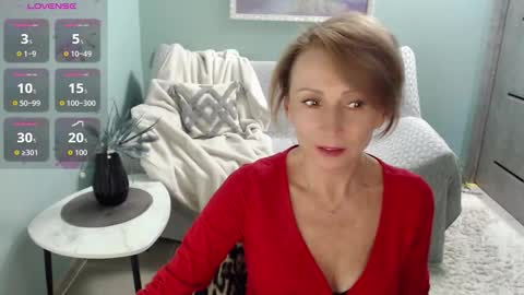 Snapshot of veronicagilbert chatting on 09/15/25, 05:07 Helen online show from 09/15/25, 05:07