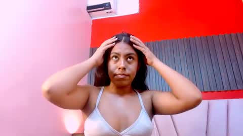 Veronica Robles online show from 06/10/26, 07:57
