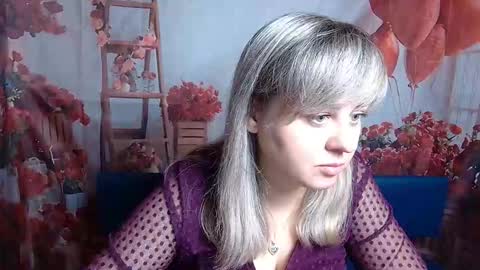 Snapshot of veronicasvitt chatting on 02/20/26, 01:22 VeronicaSvitt online show from 02/20/26, 01:22