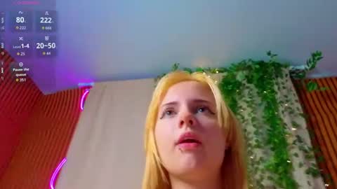 Snapshot of veronicaterry chatting on 07/17/26, 09:27 veronicaterry online show from 07/17/26, 09:27