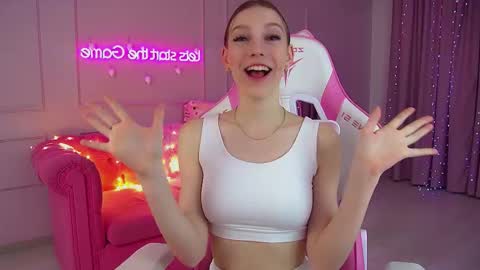 Veronica online show from 12/19/25, 06:26