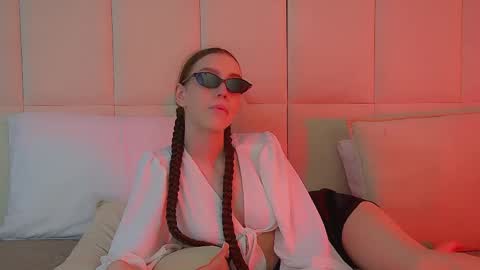 Veronica online show from 03/16/26, 06:28