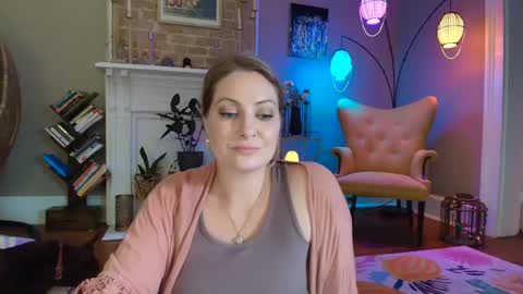 Snapshot of veronicawest chatting on 09/30/25, 01:43 Veronica Weston online show from 09/30/25, 01:43