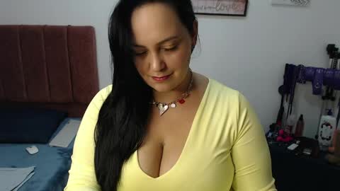 Snapshot of veroniicabbw_ chatting on 06/03/26, 02:44 veroniicabbw_ online show from 06/03/26, 02:44