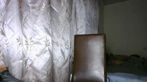 veronika_xi online show from 10/28/25, 07:23