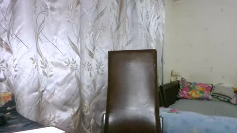 veronika_xi online show from 10/30/25, 08:16