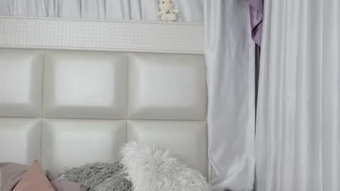Snapshot of verosantana1 chatting on 06/09/26, 12:00 Vernica online show from 06/09/26, 12:00