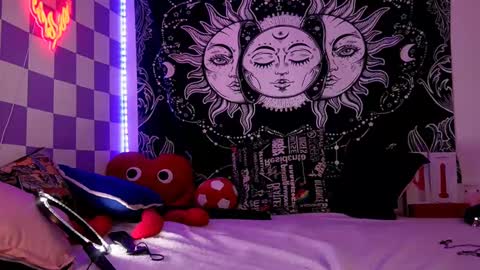        online show from 03/06/25, 12:54