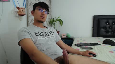 versatileguuy online show from 10/25/25, 02:52