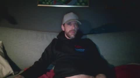 Snapshot of versatilexswede chatting on 11/17/25, 03:56 John online show from 11/17/25, 03:56